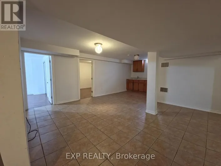 LOWER - 5815 RIVERDALE CRESCENT, Mississauga