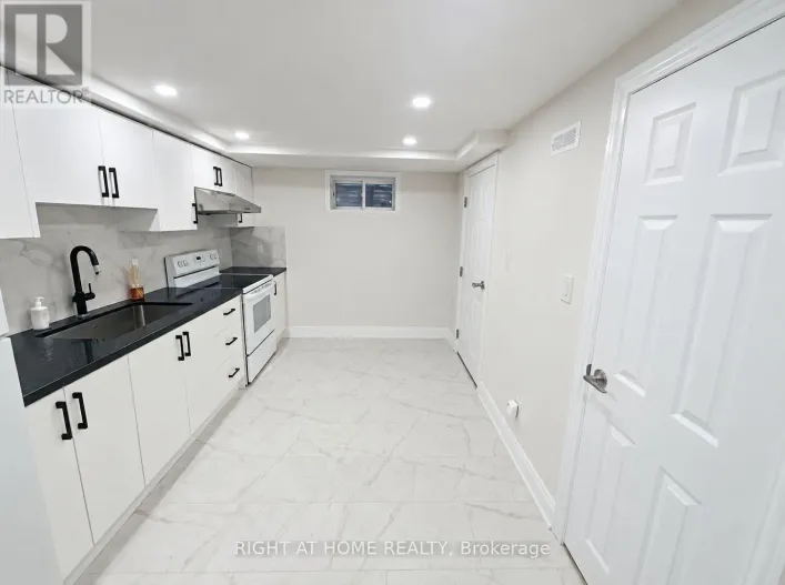 House for rent: LOWER - 59 MARBLEMOUNT CRESCENT, Toronto