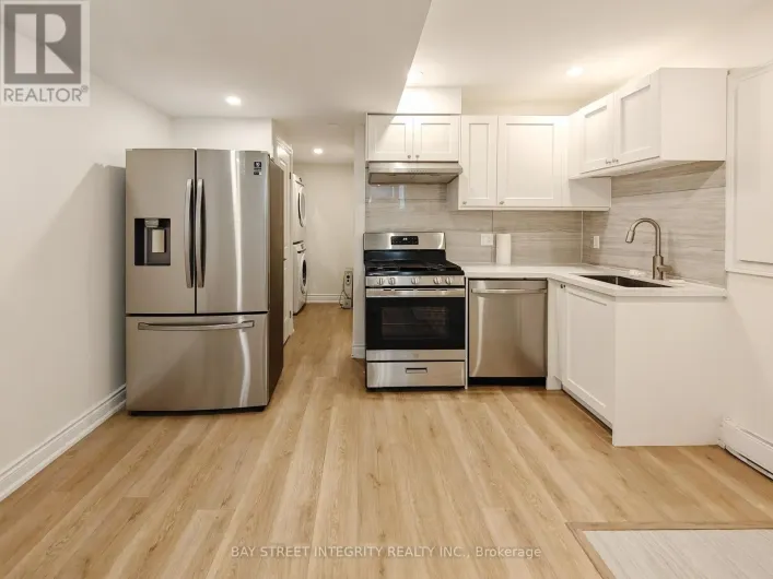 LOWER - 598 CRAWFORD STREET, Toronto