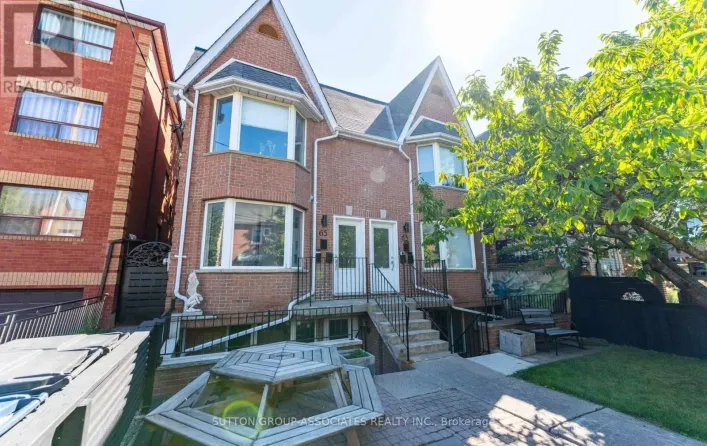 LOWER - 63 BELLEVUE AVENUE, Toronto