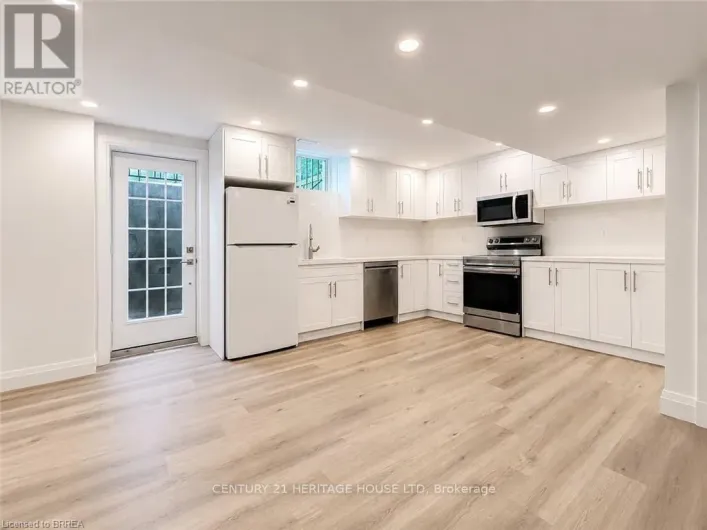 LOWER - 63 KAUFMAN DRIVE, Hamilton