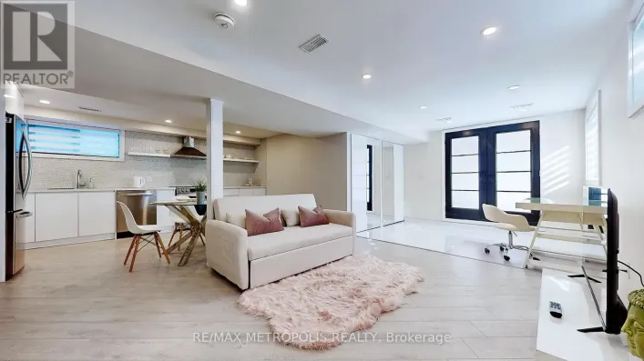 LOWER - 640 LANSDOWNE DRIVE, Oshawa