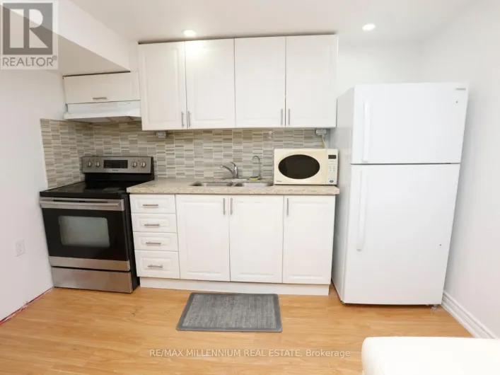 LOWER - 6482 CHAUMONT CRESCENT, Mississauga