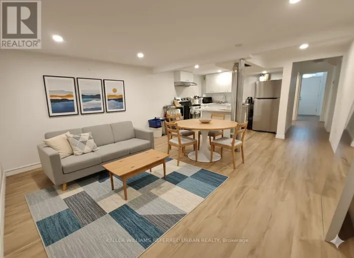 LOWER - 67 FORTROSE CRESCENT, Toronto