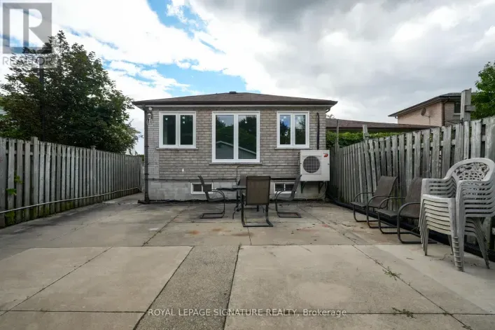 House for rent: LOWER - 674 ABANA ROAD, Mississauga