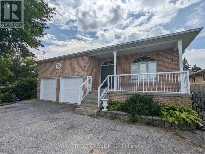 LOWER - 682 THE QUEENSWAY ROAD S, Georgina
