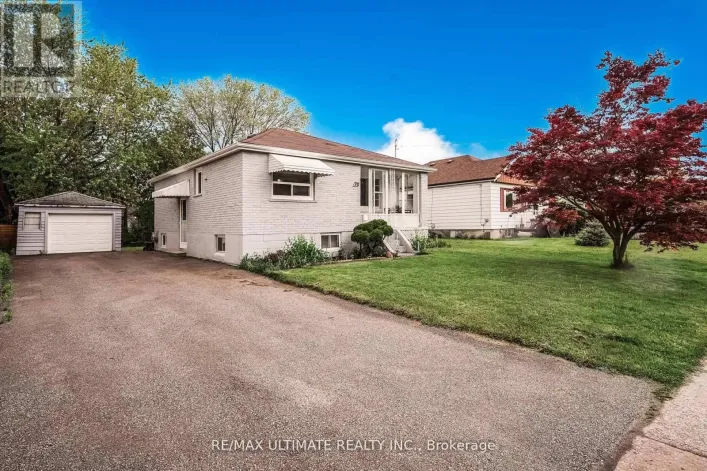 LOWER - 70 BEXHILL AVENUE, Toronto