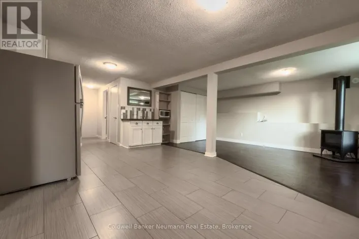 LOWER - 723 SCOTTSDALE DRIVE, Guelph