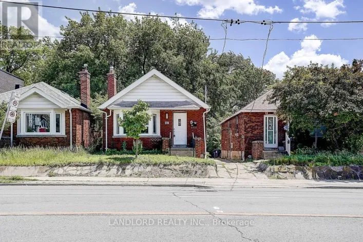LOWER - 79 O'CONNOR DRIVE, Toronto