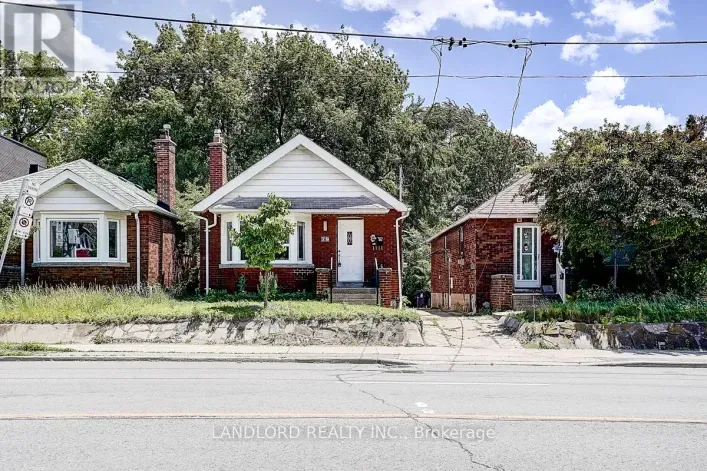 LOWER - 79 O'CONNOR DRIVE, Toronto