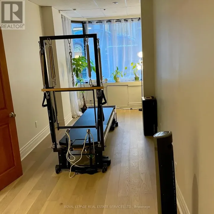 LOWER - 80 SCOLLARD STREET W, Toronto