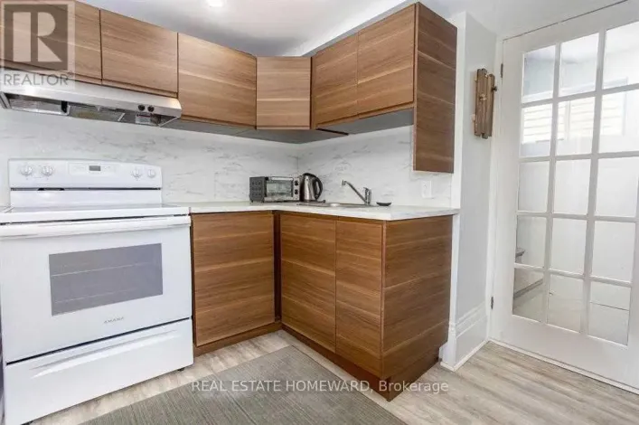 LOWER - 81 SWEETLAND AVENUE, Ottawa