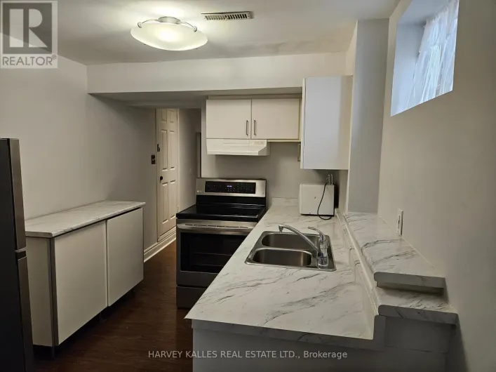 LOWER - 85 LANARK AVENUE, Toronto