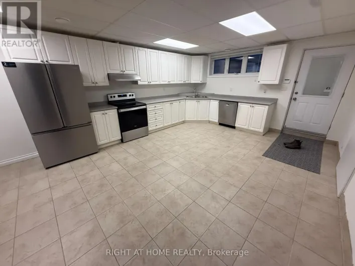 LOWER - 900 15TH SIDE ROAD, King