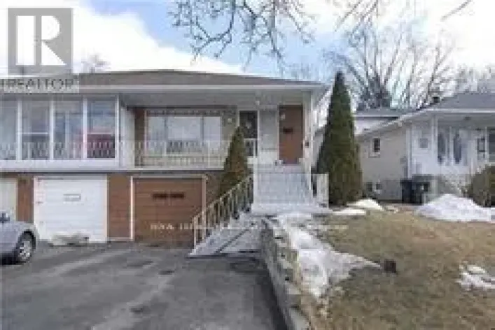LOWER - 95 PINEWAY BOULEVARD, Toronto
