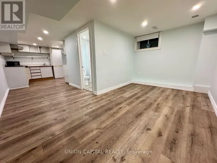 LOWER - 96 HIAWATHA ROAD, Toronto