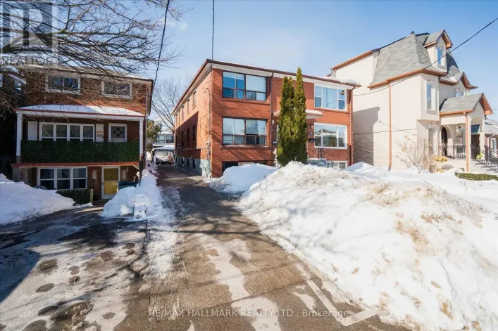 LOWER BACH - 224 PICKERING STREET, Toronto