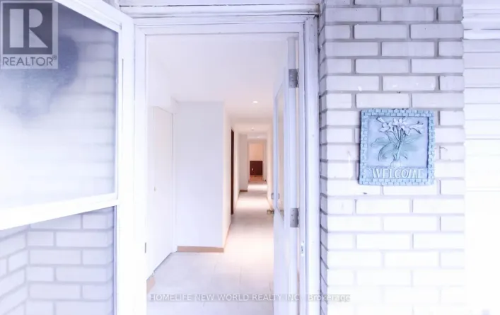 LOWER LEVEL - 135 PINEWAY BOULEVARD, Toronto