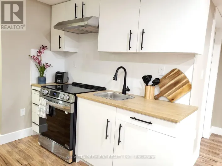 LOWER LEVEL - 1807 BRUNSON WAY, London South