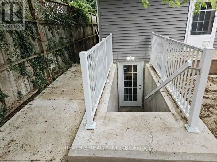 LOWER LEVEL - 214 MAIN STREET E, Grimsby