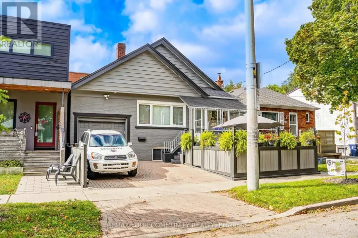 LOWER ROOM 2 - 86 LESMOUNT AVENUE, Toronto