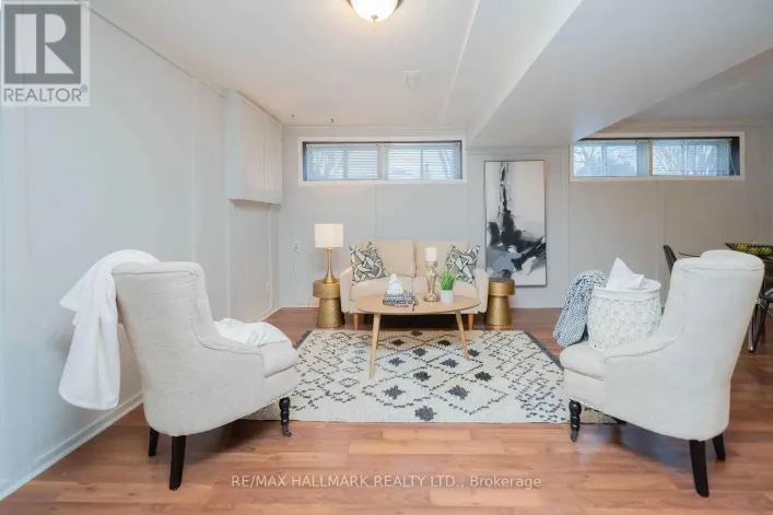 LOWER UNIT - 218 SILVERBIRCH DRIVE, Newmarket