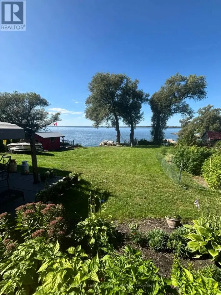 LOWER UNIT - 3 SOLMES STREET, Prince Edward County