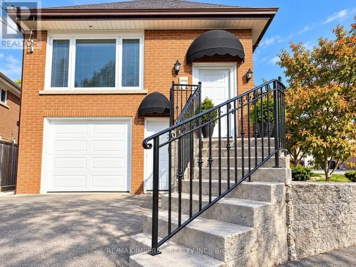 LOWER UNIT - 462 FERGO AVENUE, Mississauga