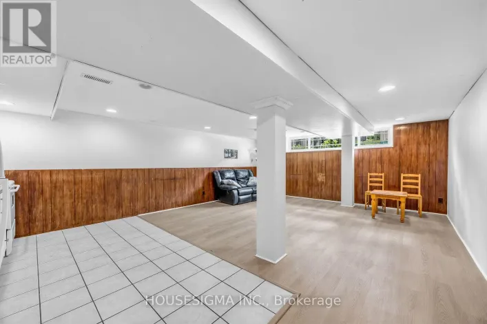 LOWER UNIT - 51 TISDALE AVENUE, Toronto