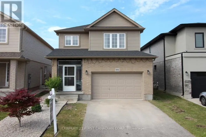 LOWER UNIT - 910 REEVES AVENUE, London North