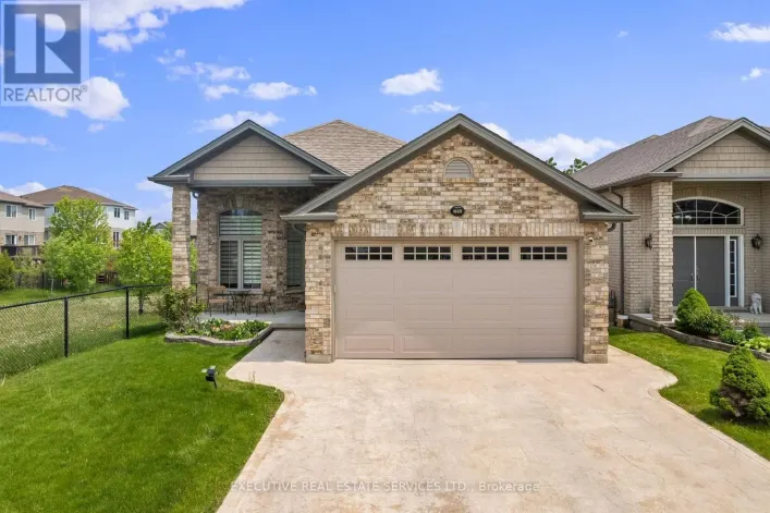 LOWER WALKOUT  + BASEMENT - 2884 DEVON ROAD, London South