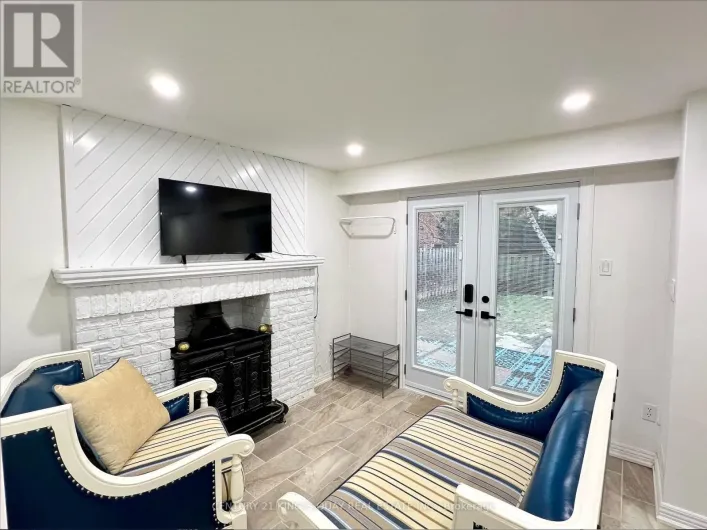 LOWER W/O - 19 PINING ROAD, Markham