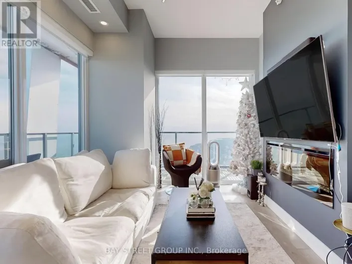 LPH07A - 30 SHORE BREEZE DRIVE, Toronto