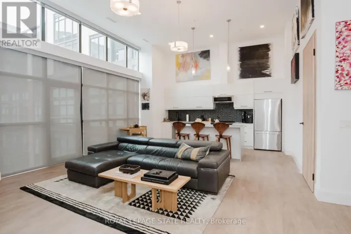 LPH13 - 118 KING STREET E, Hamilton