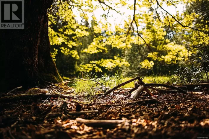 Lt 8 Sitka Grove, Gabriola Island