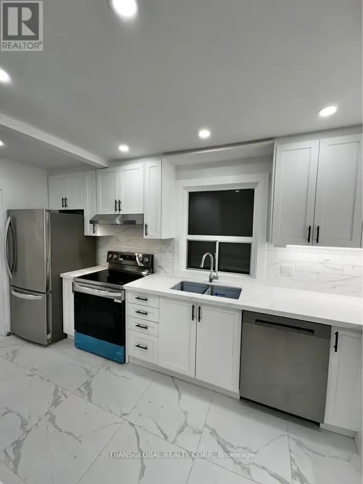 MAIN - 10 ANTICOSTI DRIVE, Toronto