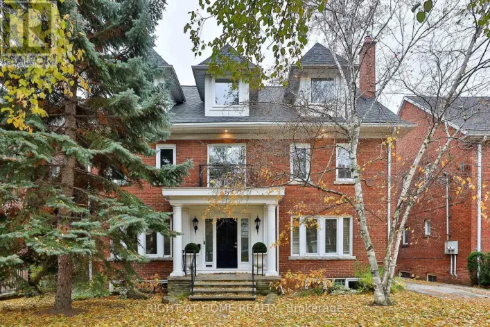 MAIN - 119 CHAPLIN CRESCENT, Toronto