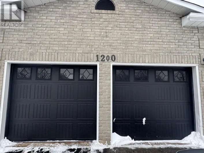 MAIN - 1200 MAPLE GATE, Pickering