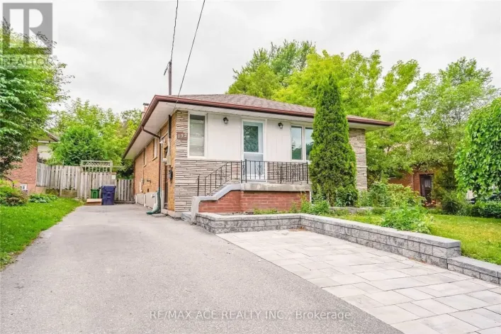 MAIN - 132 JANRAY DRIVE, Toronto