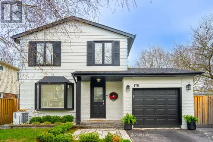 MAIN - 176 WILLIAM ROE BOULEVARD, Newmarket