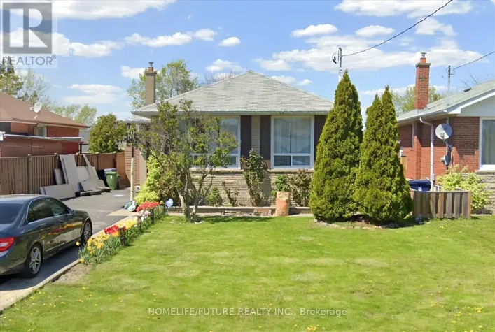 MAIN - 18 WETHERBY DRIVE, Toronto