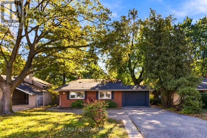 MAIN - 1852 TRUSCOTT DRIVE, Mississauga