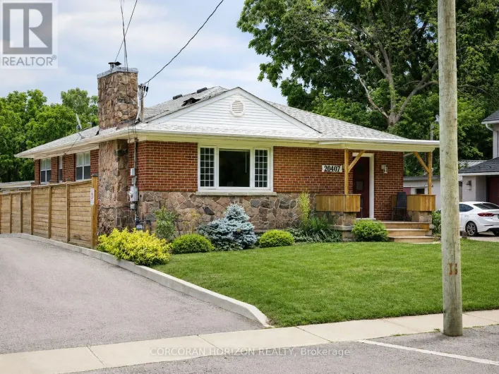 MAIN - 20407B LESLIE STREET, East Gwillimbury