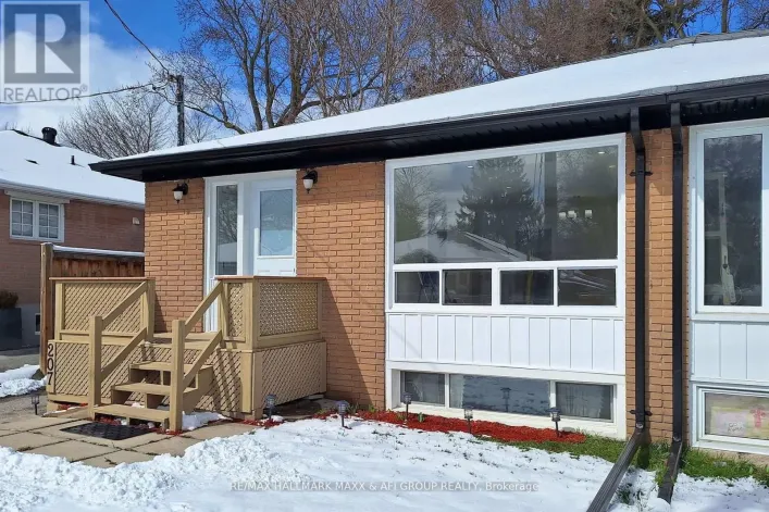 MAIN - 207 SEPTONNE AVENUE, Newmarket