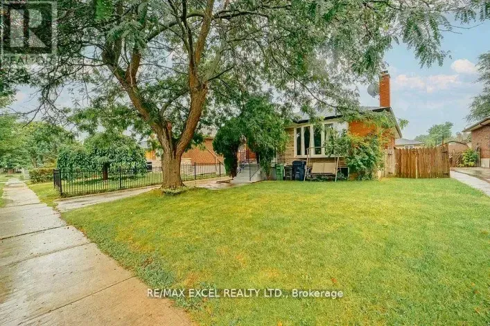 MAIN - 22 GANDER DRIVE, Toronto