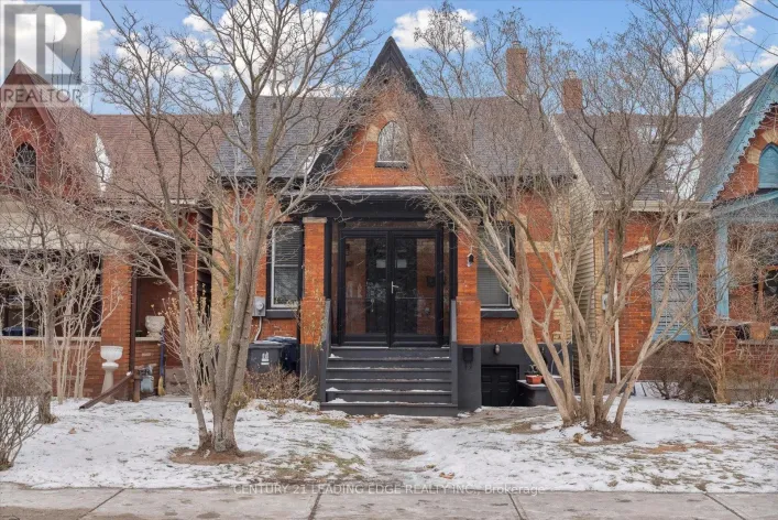 MAIN - 227 CLINTON STREET, Toronto