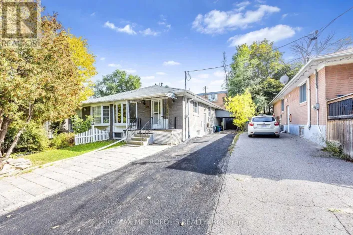 MAIN - 228 PENN AVENUE S, Newmarket