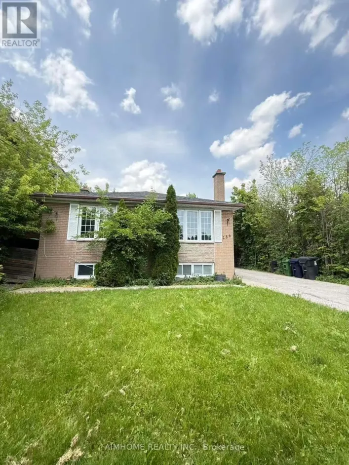 MAIN - 256 PATRICIA AVENUE, Toronto