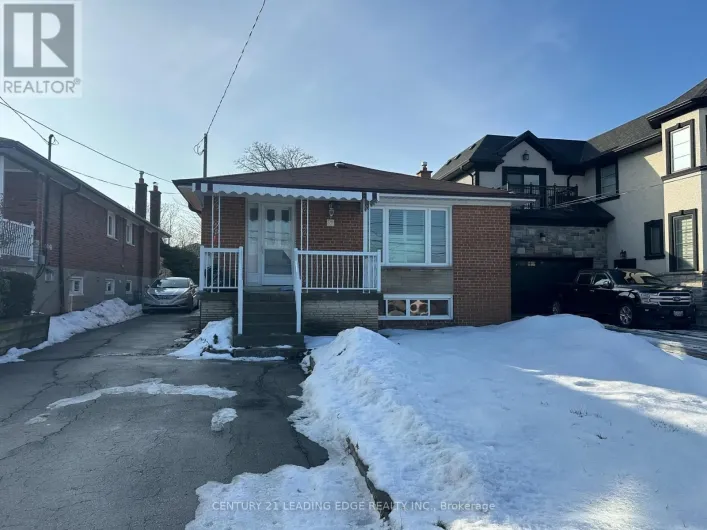 MAIN - 26 GOODERHAM DRIVE, Toronto