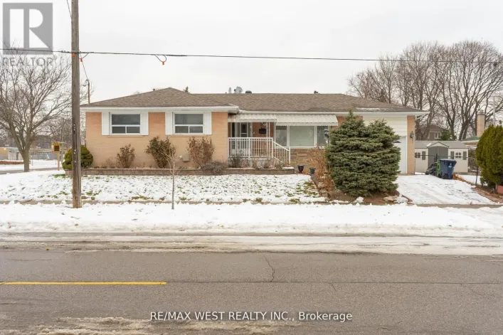 MAIN - 28 PARAGON ROAD, Toronto